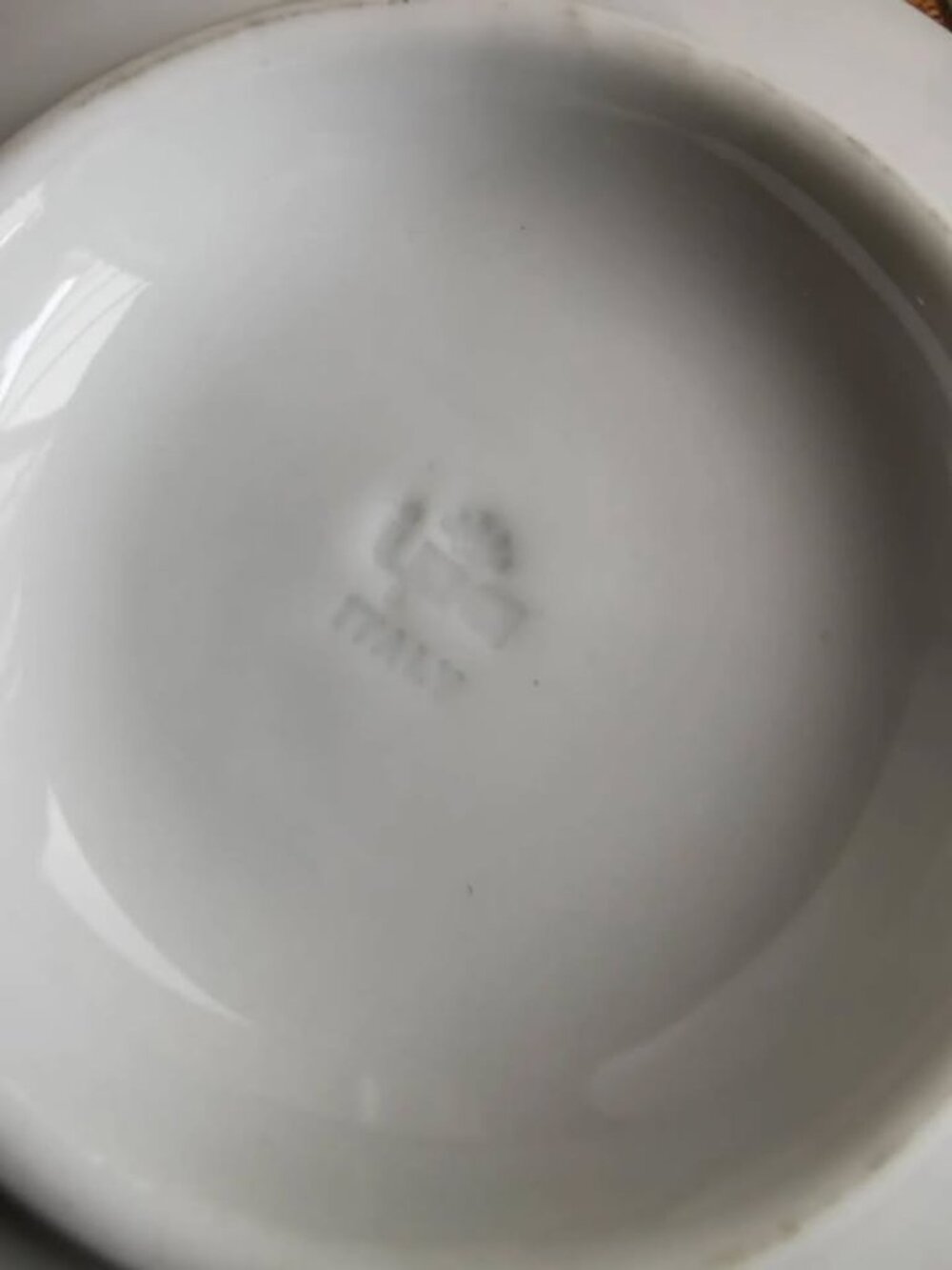 Vintage illy white porcelain espresso/cappucino cups set of 2 - Picture 5 of 6